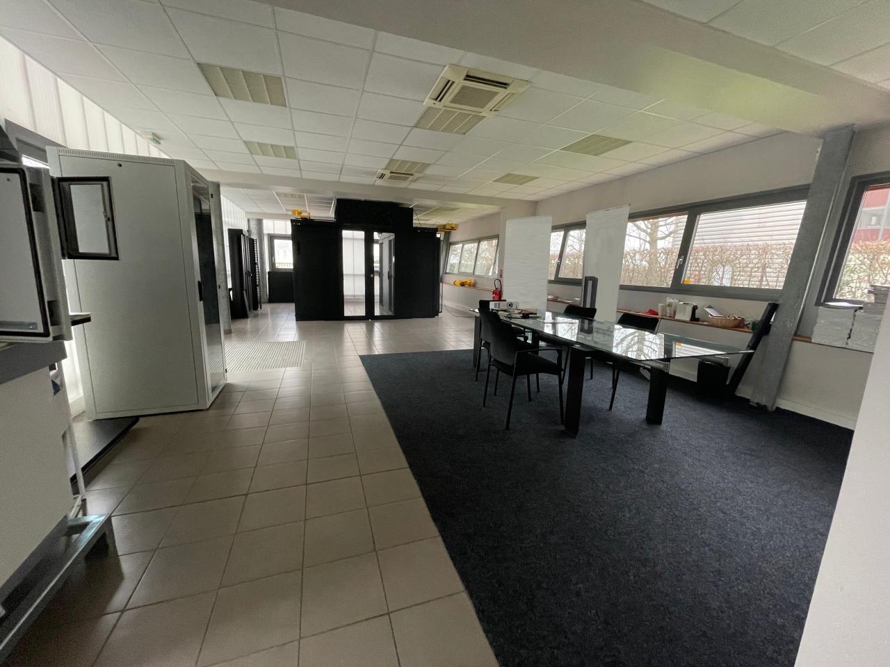 Local d'activité Serris 834m² Location local d'activité Serris Seine-et-Marne OLACT2428434 5